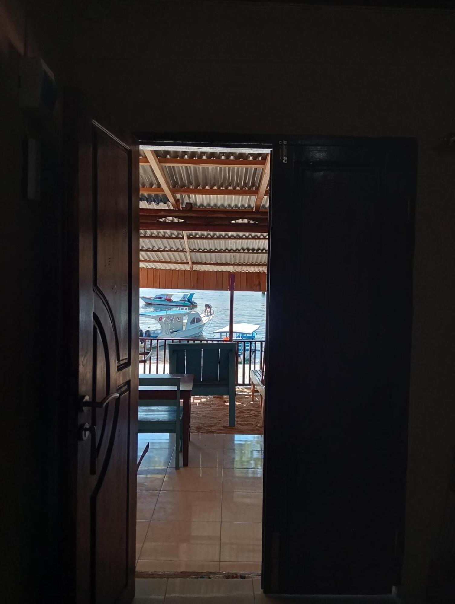 Mamalis Homestay มานาโด ภายนอก รูปภาพ