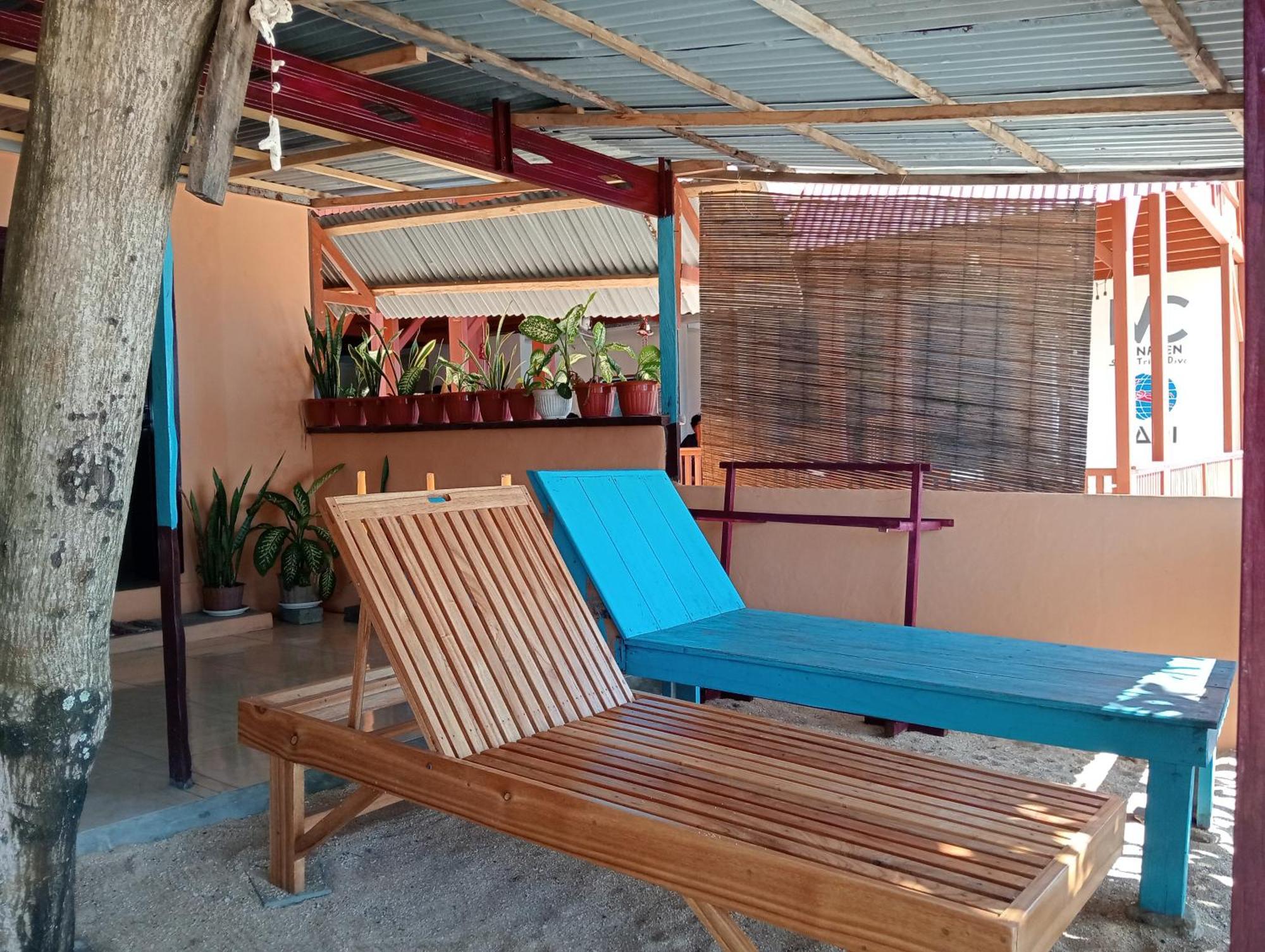Mamalis Homestay มานาโด ภายนอก รูปภาพ